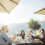Max Panorama