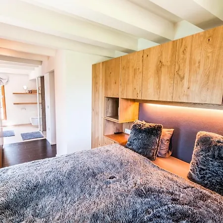 Max Panorama By We Rent *