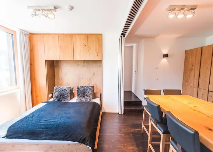 Max Panorama By We Rent